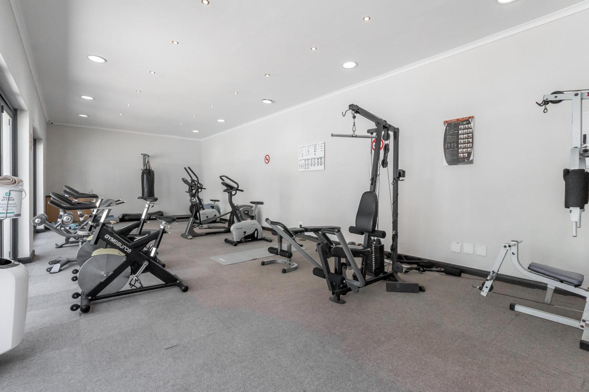 דירות קייפטאון The Square 135- Studio With Free Parking, Pool & Gym Access מראה חיצוני תמונה