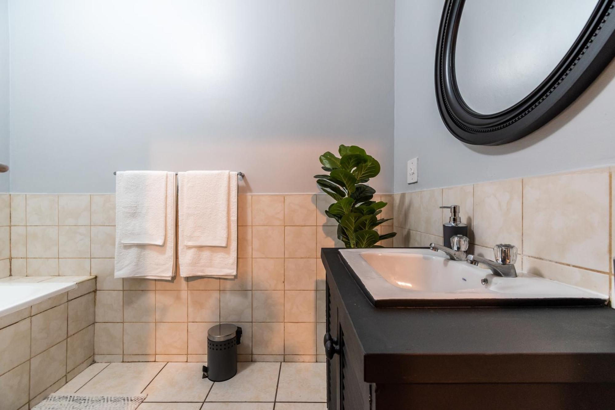 דירות קייפטאון The Square 135- Studio With Free Parking, Pool & Gym Access מראה חיצוני תמונה